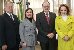 Juiz Paulo Boal, desembargadores Ana Carolina Zaina e Arnor Lima Neto e a presidente do IPCC, Laura Pereira Alves
